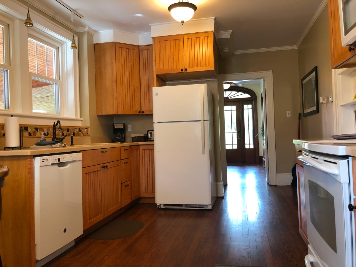 kitchen at a vacation rental property in harpers ferry west virginia